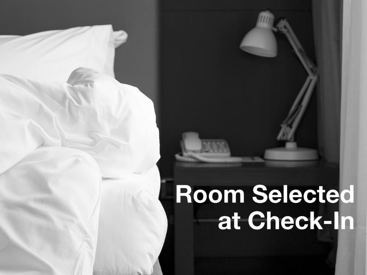 Holiday Inn Express Hotel & Suites Vacaville By Ihg Rum bild