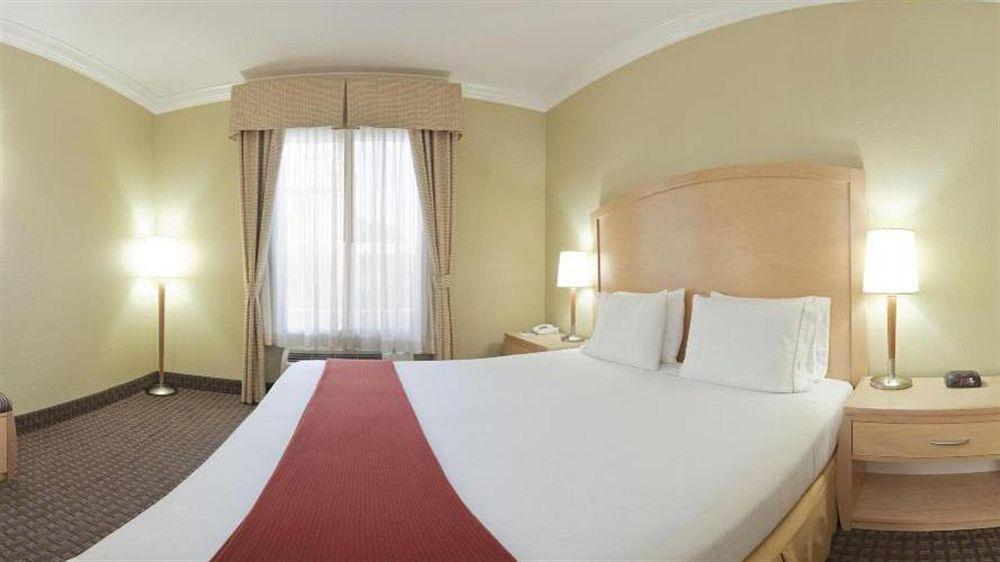 Holiday Inn Express Hotel & Suites Vacaville By Ihg Exteriör bild