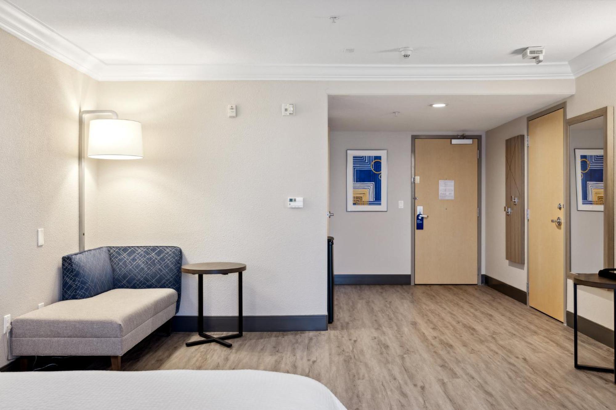 Holiday Inn Express Hotel & Suites Vacaville By Ihg Exteriör bild
